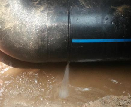 波密楼顶渗水维修公司为大家分享下波密卫生间漏水维修修补技术!